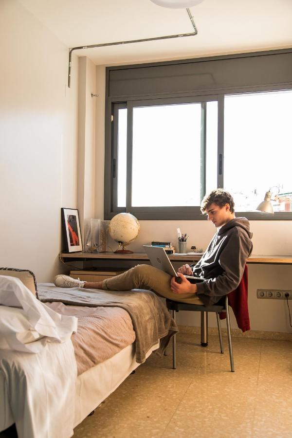 Residencia Estudiantes Onix Apartment Барселона Екстериор снимка