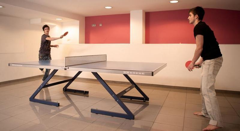 Residencia Estudiantes Onix Apartment Барселона Екстериор снимка